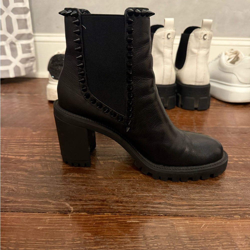 Jessica Simpson Black Heeled Boots with Studs